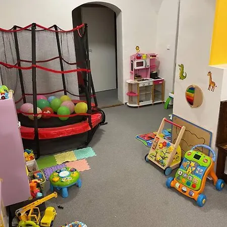 Ubytovani Pro Rodiny S Detmi V Detske Herne * Česká Lípa
